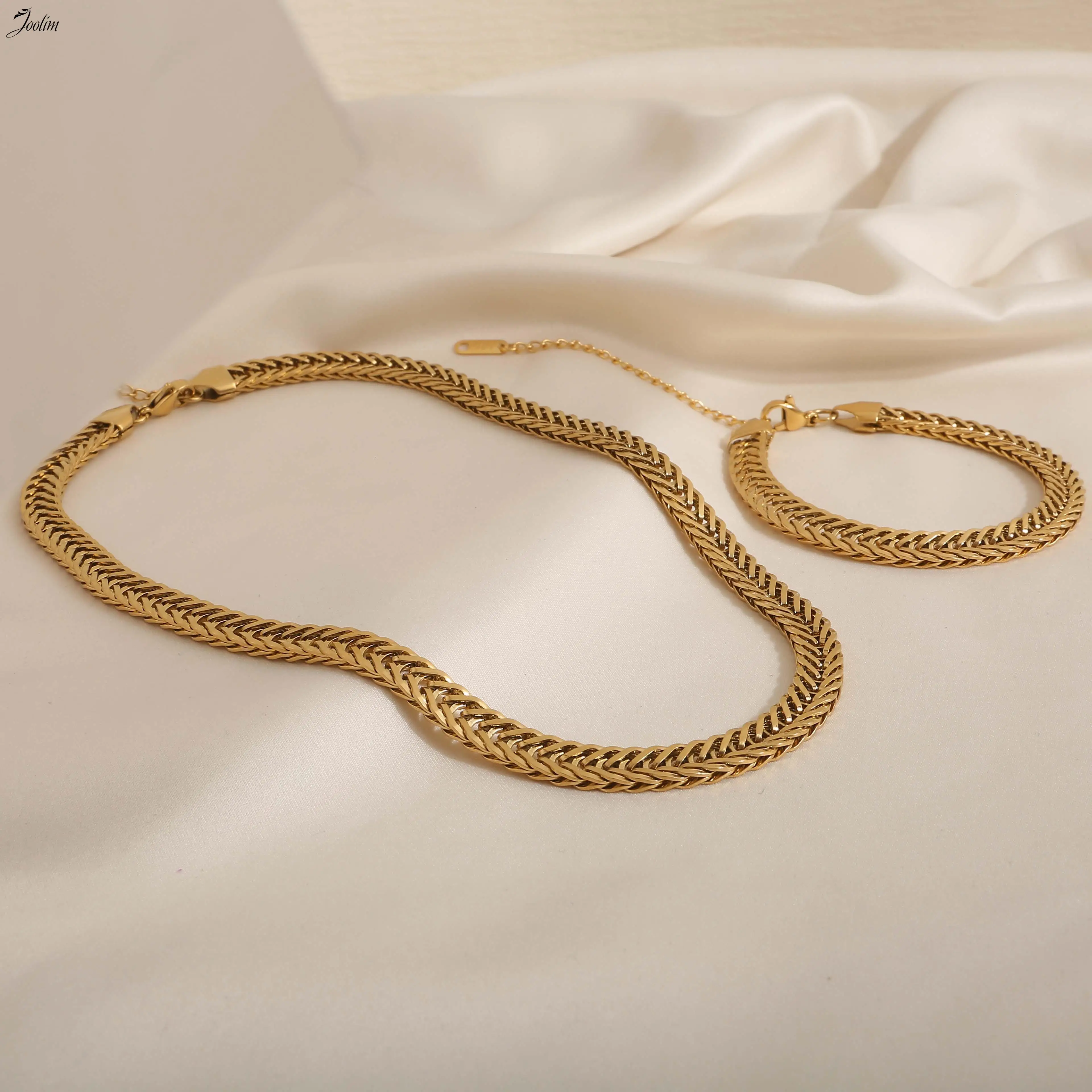 

Joolim Jewelry High End PVD Wholesale Waterproof Simple Versatile Flat Snake Chain Stainless Steel Bracelet Trend For Women