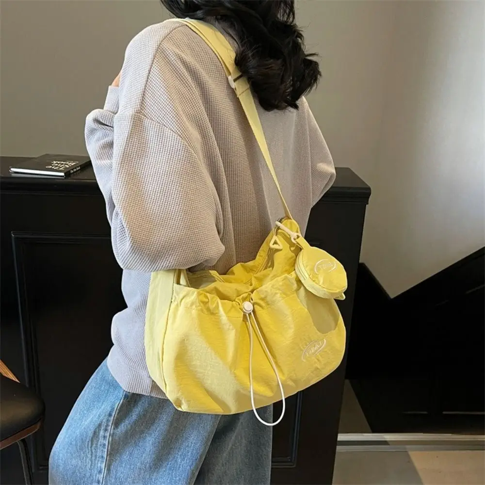 Simple Casual Drawstring Shoulder Bag Leightweight Large Capacity 1