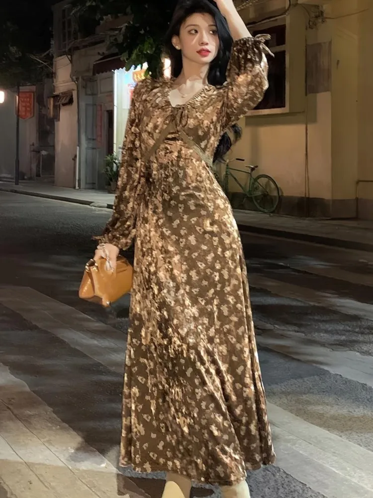 

Elegant Velvet Maxi Dress Women Winter French Vintage V-neck Floral Print Long Sleeve Dresses Female Evening Party Prom Robe New