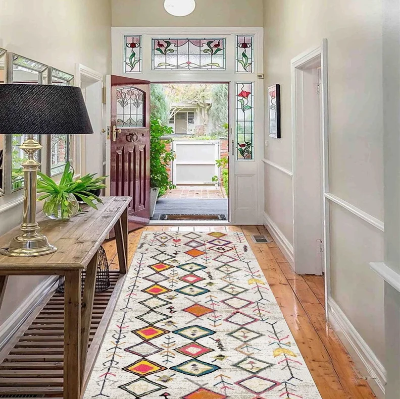 שטיח רץ גיאומטרי מודרני בגווני אדמה חמים, שטיח מסדרון אבסטרקטי בסגנון המאה ה-20 עם קישוט לסלון ולכניסה