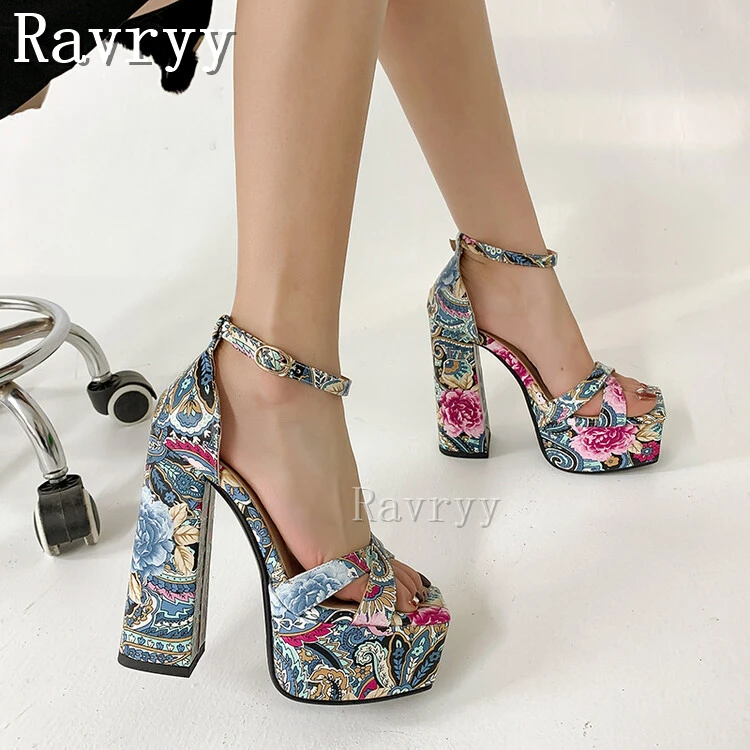 

Summer 2023 New Square Head Printing Plaid Sandals Waterproof Platform Open Toe Hollow Super High Heel Women's Sandals