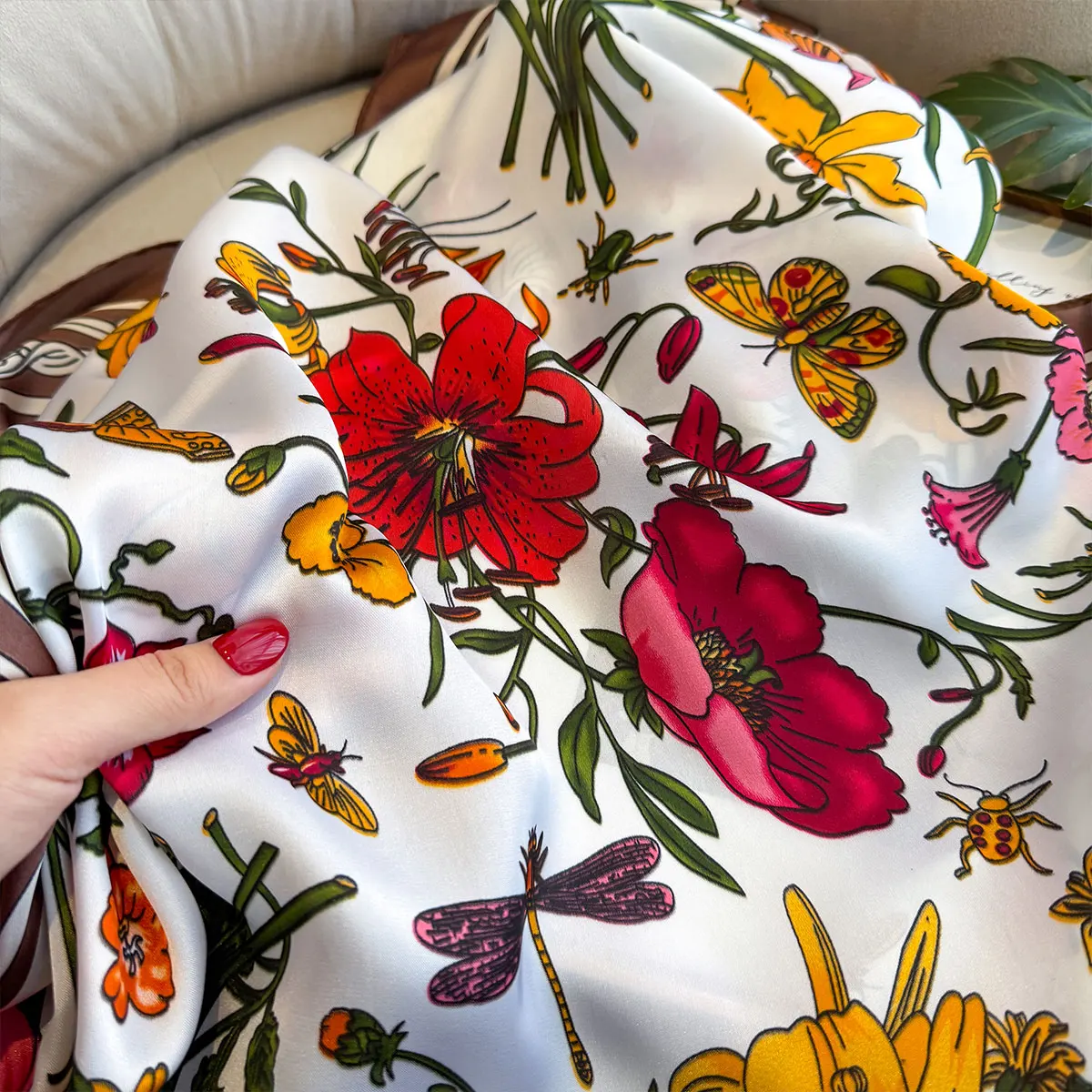 Spring and Summer Floral Design 90*90cm Women Scarf Sunscreen Foulard Shawl Hijab Female Hair Hijab Wraps Neckerchief Bandanda