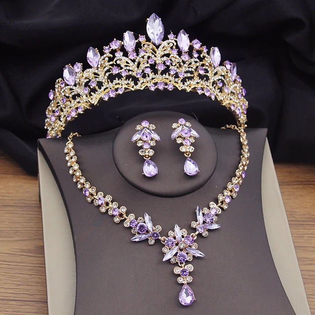 This designer Purple Jewellery Set detailed with Kundan - Salwari - Jewelry