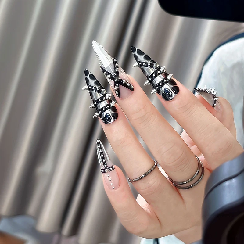 100Pcs Stylish Alloy Punk Nail Art Charms