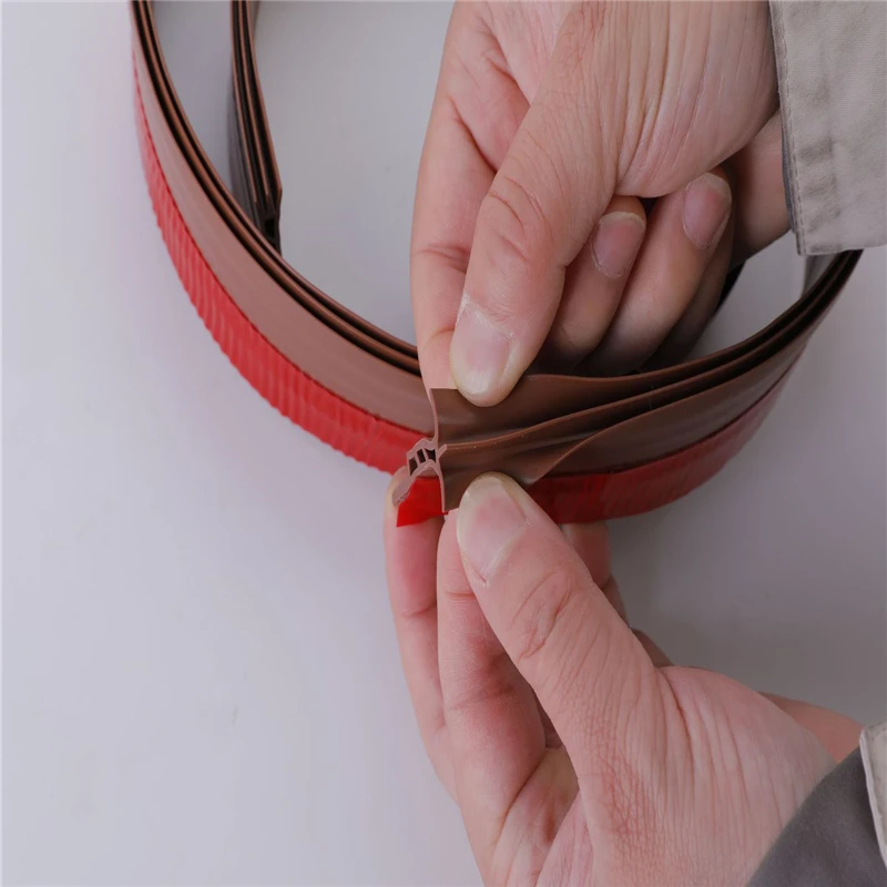 Draft-Blocking Door Seal Strip - Weatherproof & Windproof Protection