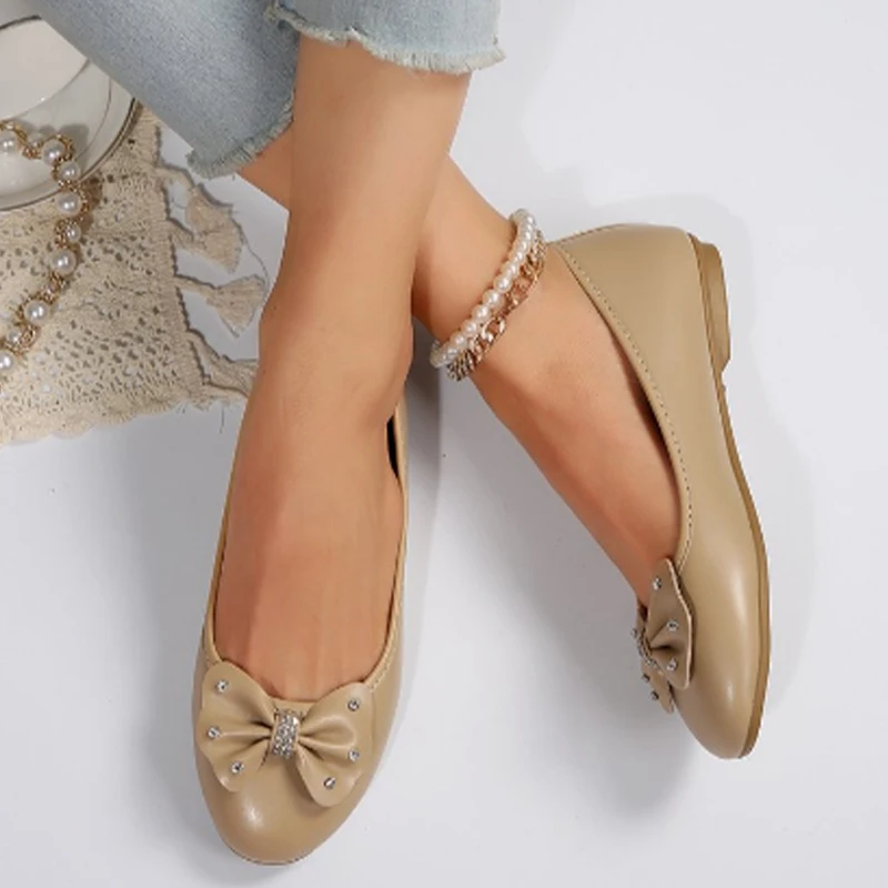

2024 Bow Flats Sandals Women Crystal Cozy Soft Shallow Shoes Summer New Fashion Dress Casual Walking Pu Leather Chaussure Femme