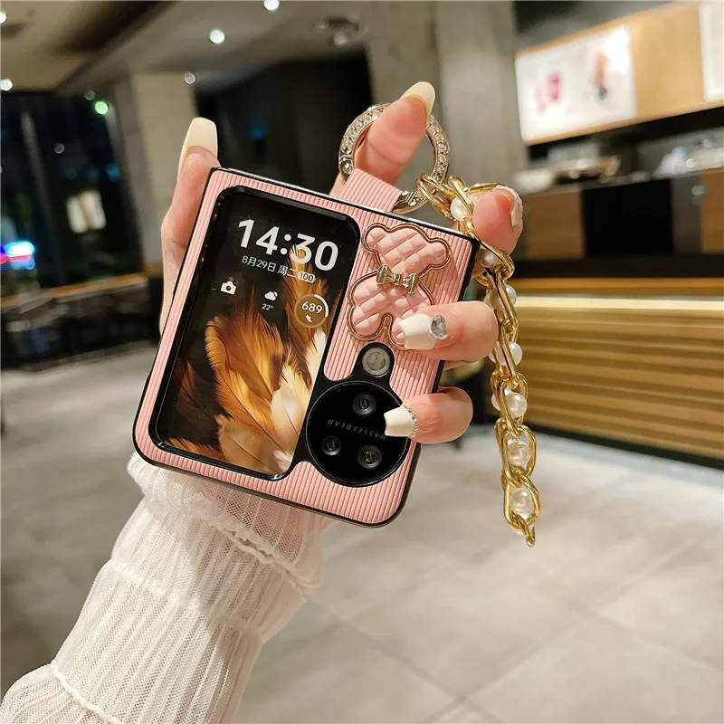 Vertical Stripe Cartoon Bear Phone Case For OPPO Find N3 Flip Bracelet Protective Cover Shell