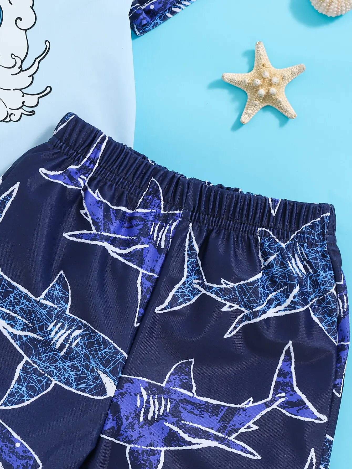 Kids Swimsuits 2pieces Baby Boy Summer Travel Beach Swimsuit Comfortable Soft Breathable Casual Fashion Shark Print Short Sleeve Shorts Set