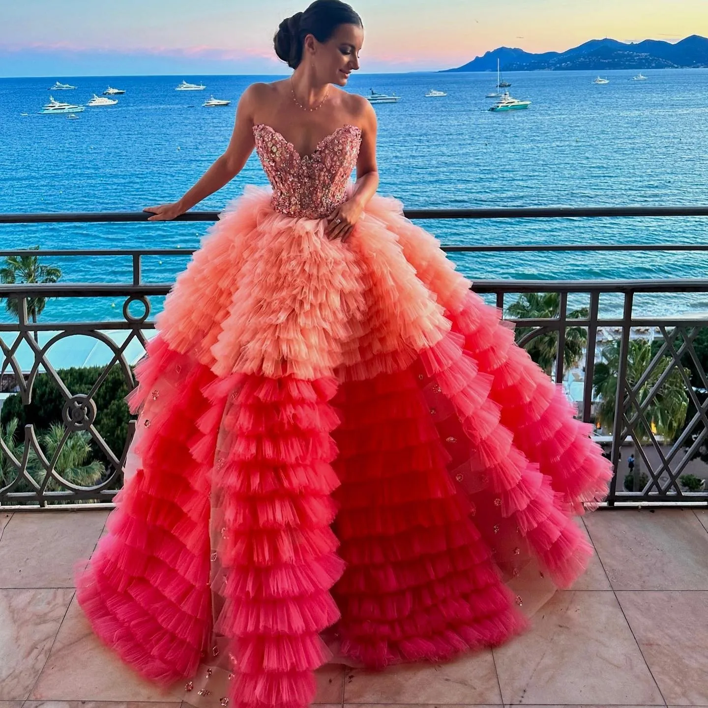 

Luxury Rhinstone Formal Party Dresses Colorful Fluffy Tiered Tulle A-line Long Women Maxi Gowns Beaded Bridal Dress