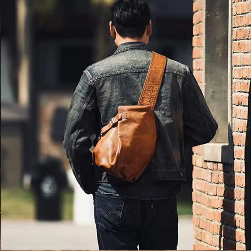 

Men's Large Capacity Genuine Leather Chest Bag Top Layer Cowhide Casual Diagonal Cross Bag Retro Diagonal Shoulder Backpack