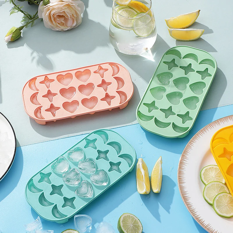 

18 Holes Moon Heart Ice Cube Maker Silicone Ice Mold With Lid Diy 3d Stars Ice Tray Juice Drink Whiskey Cocktails Kitchen Mold