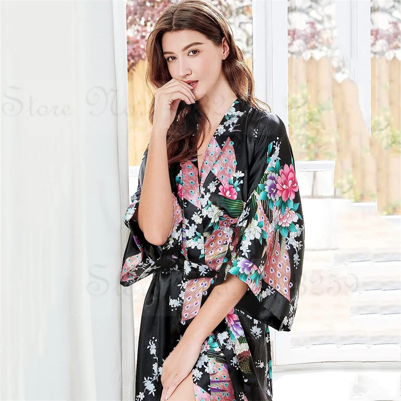 Elegant Satin Kimono Robe with Pockets - Women's Luxurious Loungewear and Bridal Dressing Gown