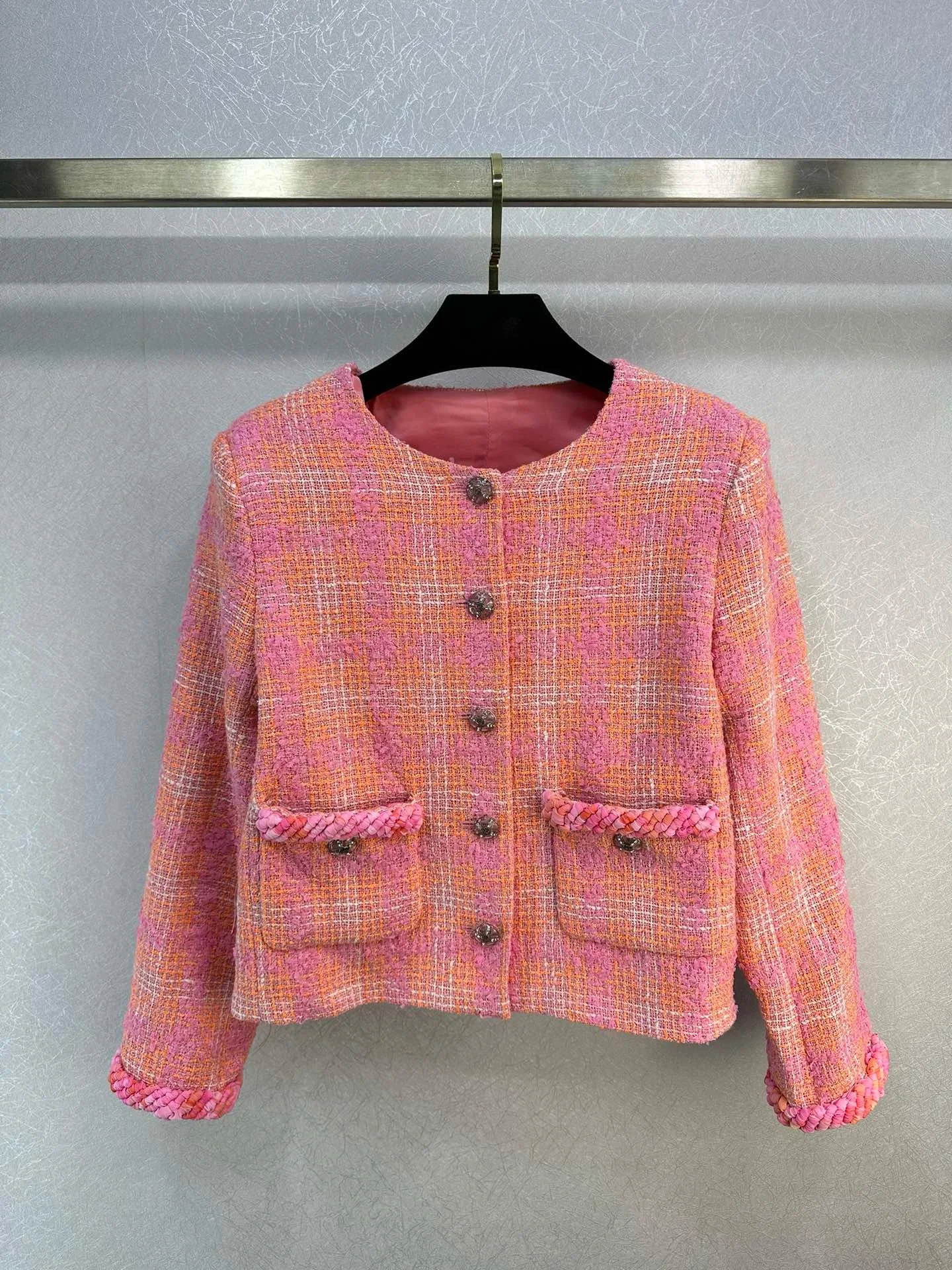 

EVACANDIS High Quality Women New Spring Short Tweed Coat Pink Colorful Plaid Double Pockets Single Breasted O-Neck Jacket Tops