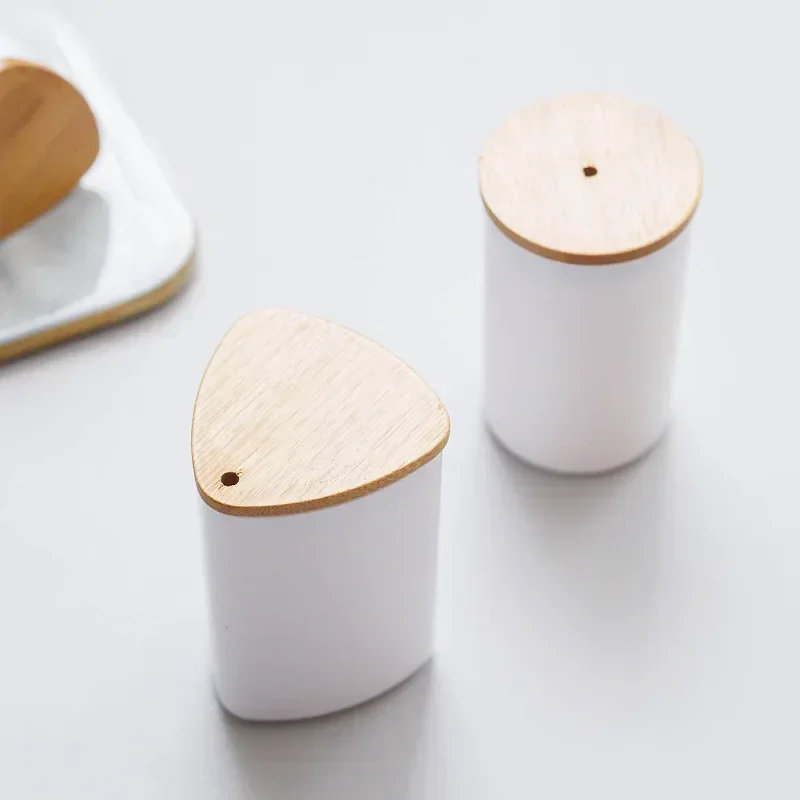 Portable Bamboo Toothpick Holder Pocket Toothpick Storage Dispenser Bucket New Home Table Decor Toothpick Container Box with Lid 6