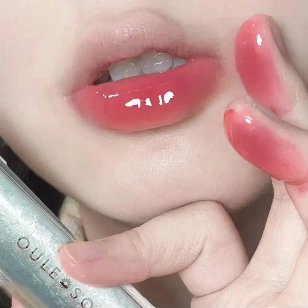 

4 Colors Mirror Water Lip Glaze Autumn/Winter Moisturizing Glossy Lipstick Waterproof Non-stick Gentle Honey Sweet Lip Lacquer