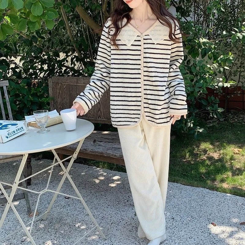 Women Flannel Pajamas Autumn Winter Female Fine Velvet Long Sleeve Cardigan Sleepwear Sets Leisure Warm Printed Homewear Suit