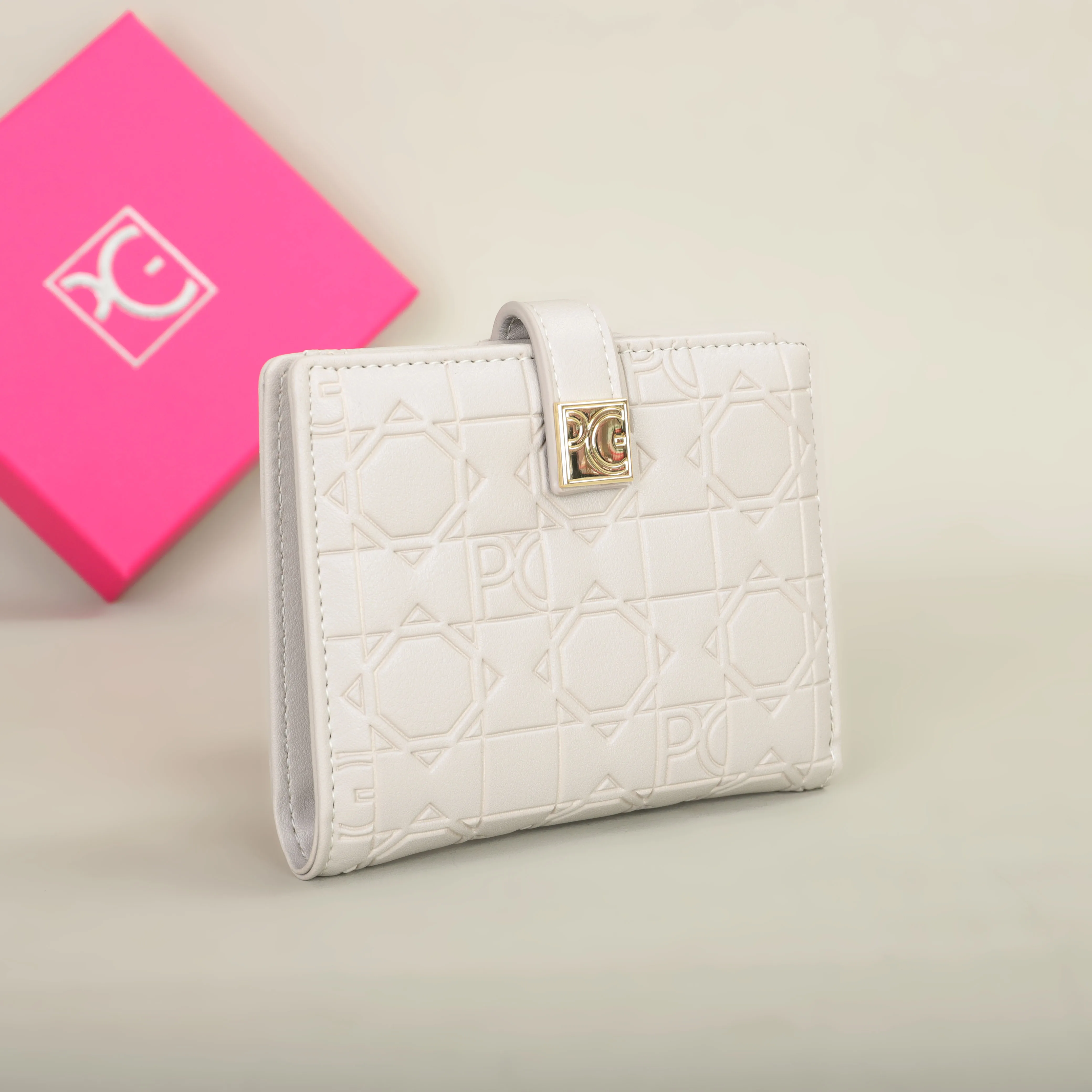 PG Patsy Garis Fashion Classic Retro Women's Wallet – Stylish Letter Print Card Holder