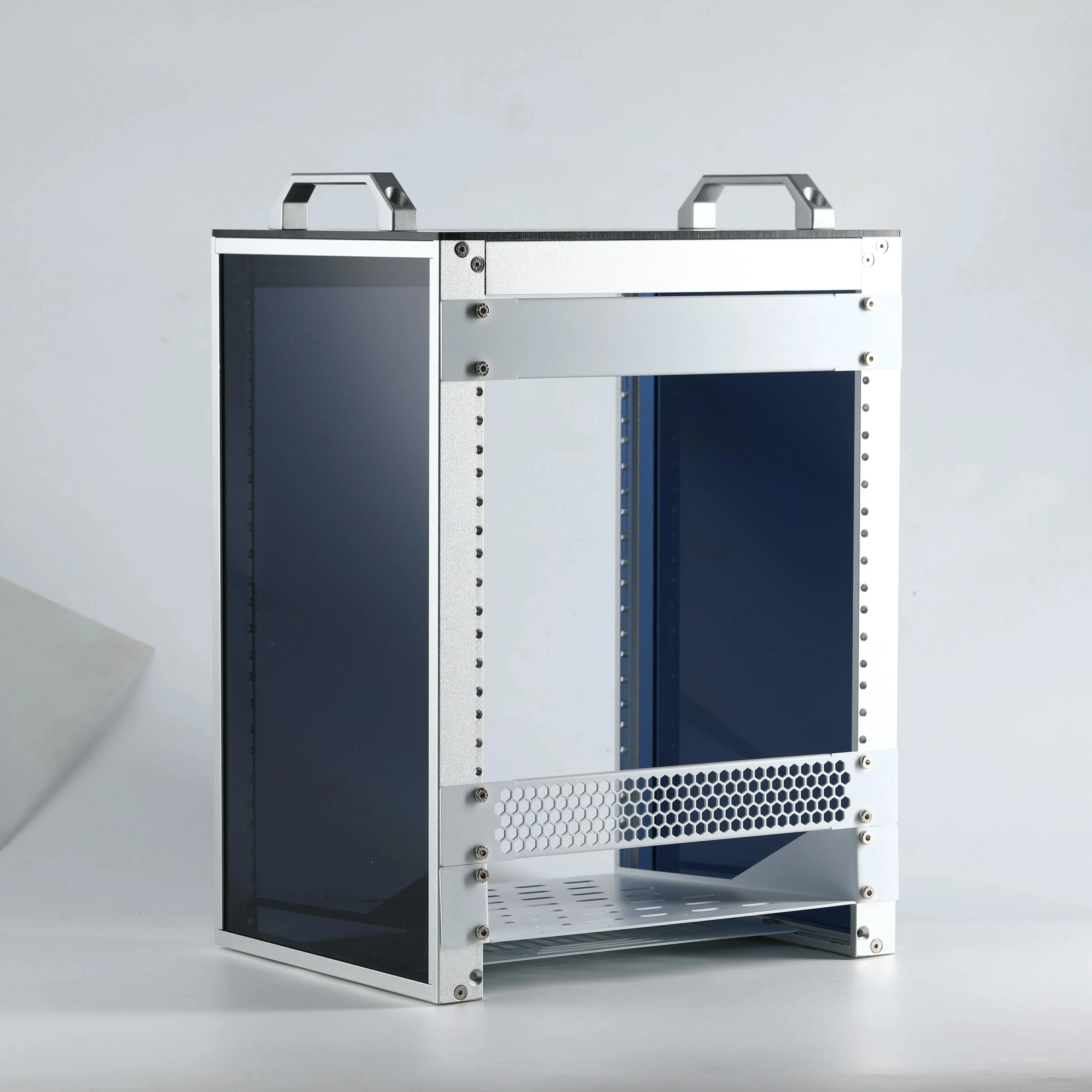 Is a 10-Inch 8U Mini Server Rack the Right Choice for Your Home Lab?