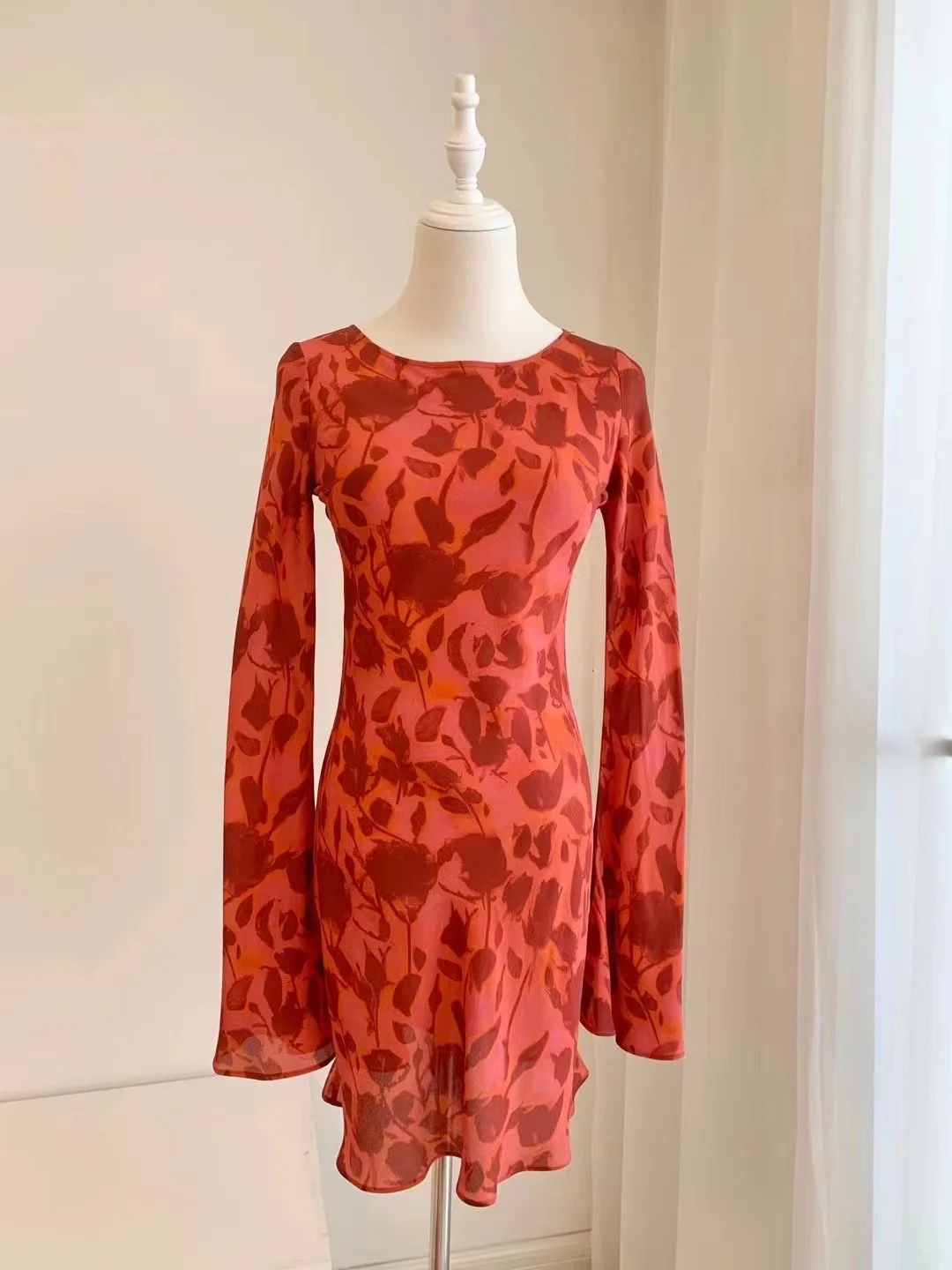 

100% Silk Women Mini Dress Flower Printed Long Sleeve Round Neck dress