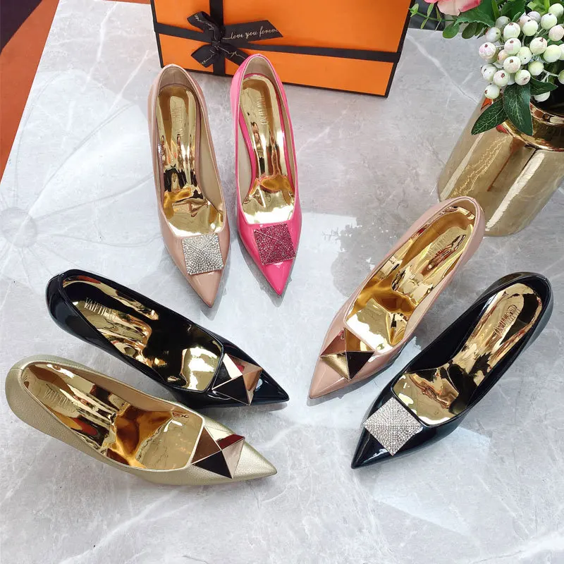 Luxury Rhinestone Large Rivet Pointed Leather High Heels For Women 2023 New Versatile Shallow Cut Black Slim Pumps Single Shoes