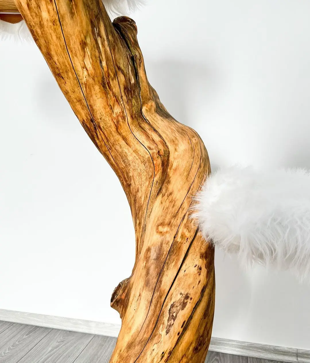 Factory Teak Wood Rack Tree Cat Scratcher Play Large Fat Pet Wood Tree Fruit Decora Stand Floral Cat For Large Cats