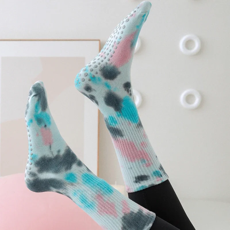 Fashion Tie-dye Cotton Breathable Non-slip Mid-calf Yoga Pilates Socks Indoor Dance Fitness Training Sports Socks Floor
