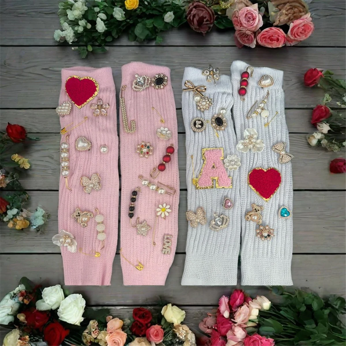 A04R-55pcs Junk Sock Charms Pins Gold Bling Sock Jewelry Charms,Brooch Pins for Socks,Pearl Rhinestone Brooch