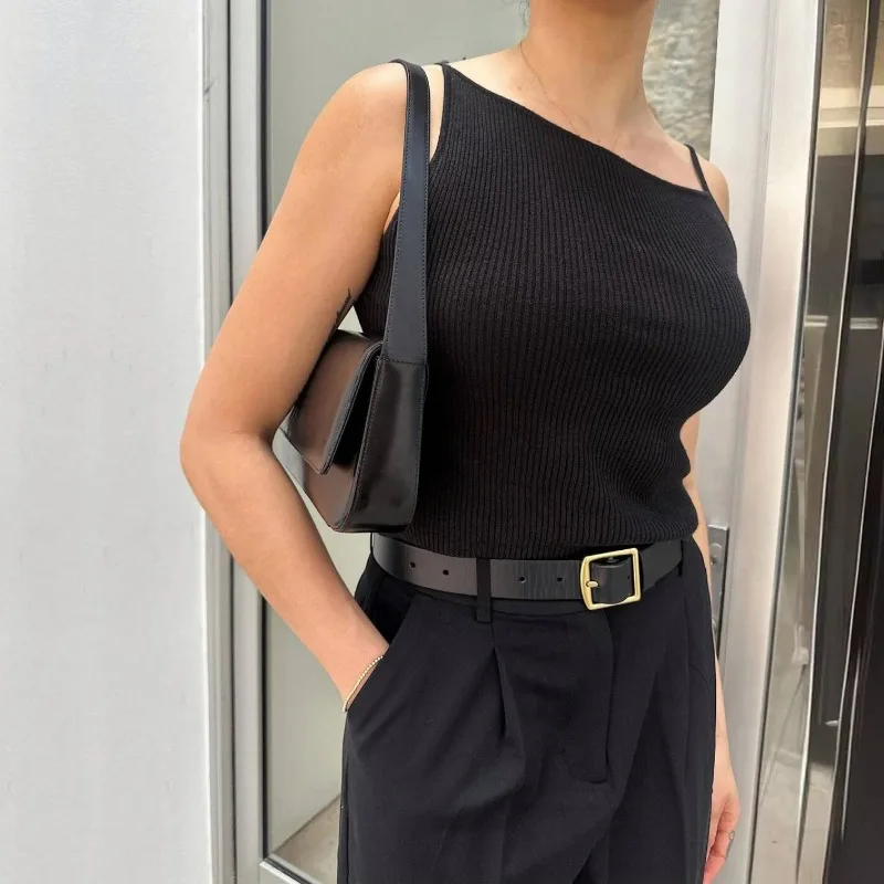 Camiseta negra de moda acanalada para mujer, jersey de espagueti, informal, de retazos, sin mangas, verano 2025, top ajustado para mujer