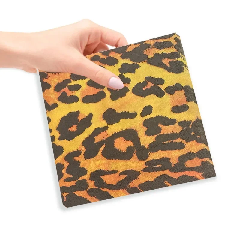 20pcs 33cm 2-Ply Leopard Print Soft Mother and Baby Available Food Grade Printed Pattern Party Tissue Commercial