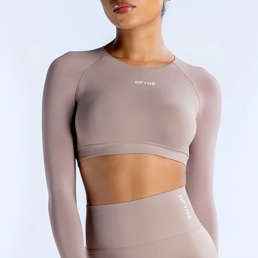 Dynamic Long Sleeve Crop Top with Logo Women Short Sleeve Yoga Top Light Weight Gym Crop Top Seamless Bicycle Sports Long Sleeve 4
