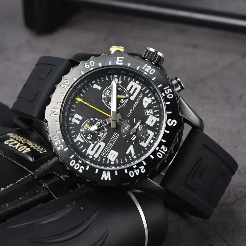 

Luxury Designer Watch Montre Endurance Pro Avenger Mens Watches High Quality Reloj 44mm Rubber Strap Chronograph Wristwatch Rubb