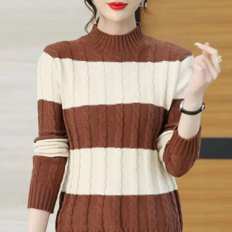 

2023 New Autumn and Winter Fashion Half High Neck Striped Thread Contrast Knitted Long Sleeve Temperament Commuter Loose Sweater