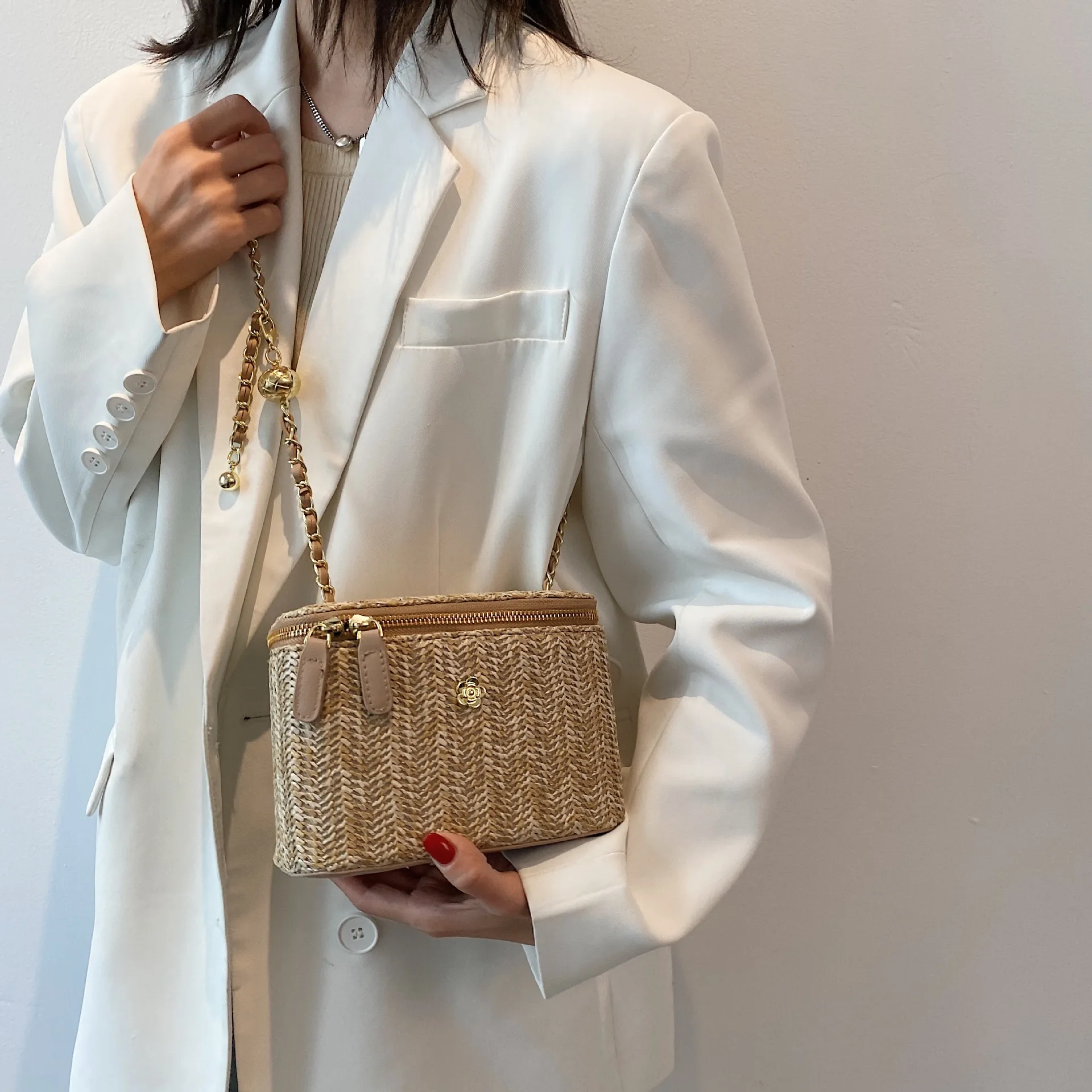 Summer Straw Crossbody Fashion Seaside Style Bucket Shoulder Bag Chain Bohemian Handbag Tote Bag