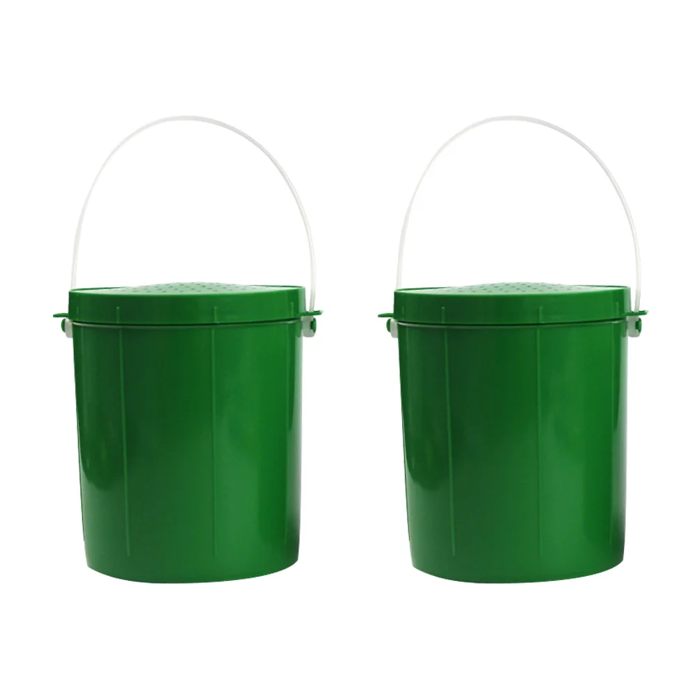 

2pcs Fishing Lure Buckets Portable Lure Fishing Live Bait Buckets Fishing Tools (Green)