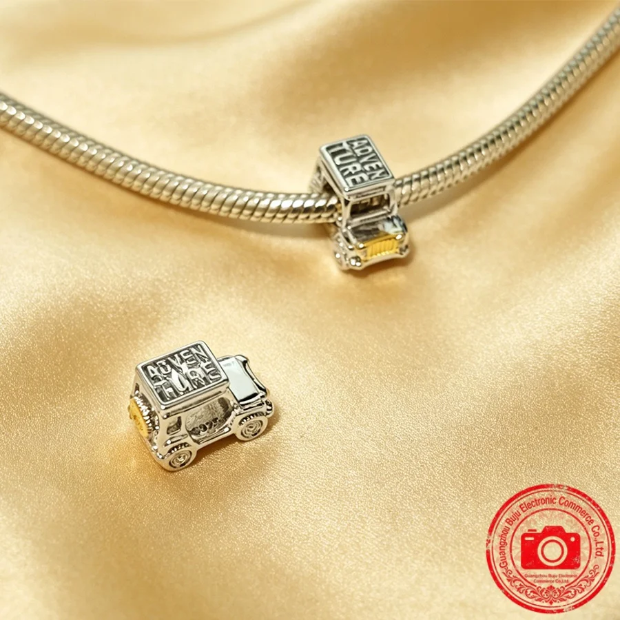 Original Chameleon & Sparkling Salamander Charm with Scaled Fish Bead Pendant Bracelet