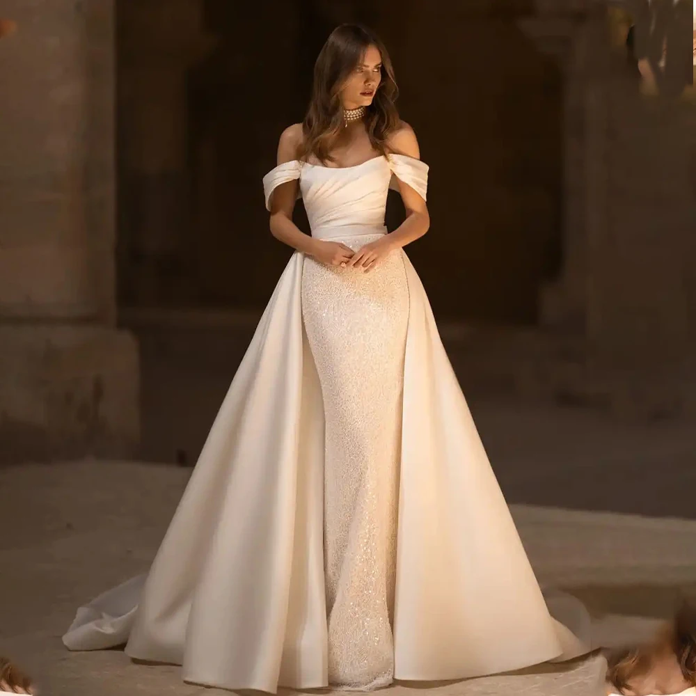 

Очаровательные свадебные платья с блестками со съемным шлейфом и блестками