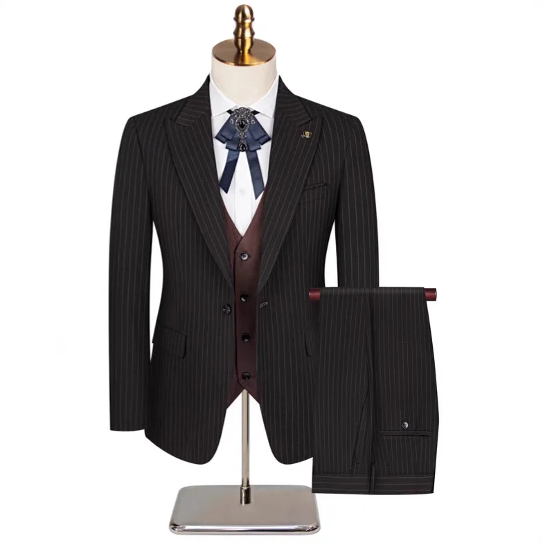 Men's Classic Formal Pinstripe Tuxedos Suits 3 Pieces Slim Fit Blazer Peak Lapel Two Button Groomsmen Wedding Dress Business