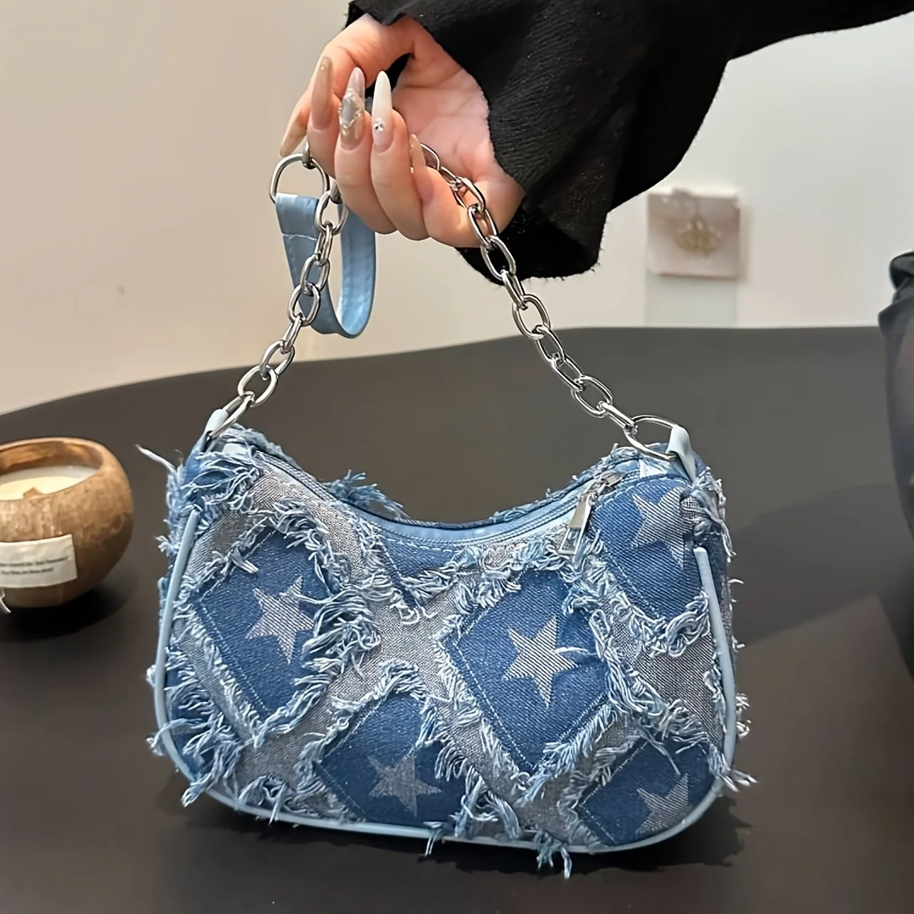 Women's Tote Bag with Star Pattern Blue Distressed Design, Golden-Tone Hardware, Stylish Handbag Shoulder Bag for Everyday Use