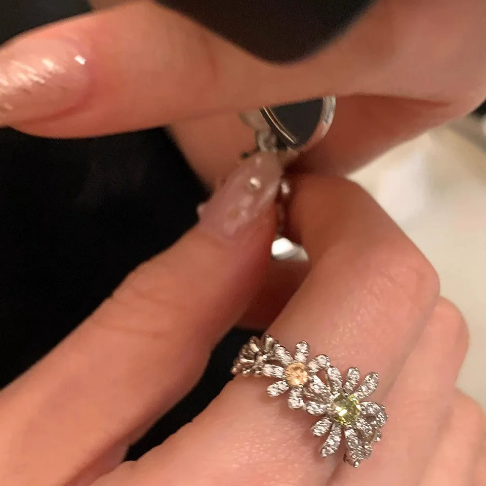 XIYANIKE Sparkling Zircon Daisy Flower Open Rings For Women Romantic Fashion New Jewelry Gift Party Wedding Wholesale anillos 4