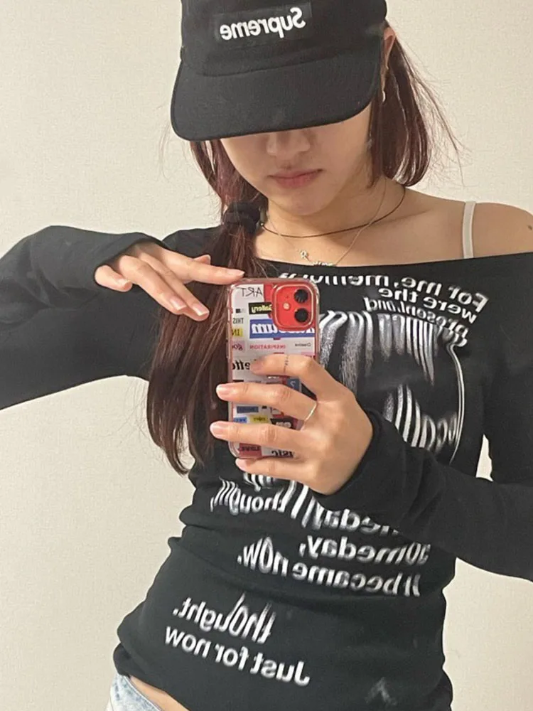 Graffiti Letter Print T Shirt Women Slim Crop Tops Long Sleeve Y2k Aesthetic Grunge Tees Streetwear Harajuku Tshirts