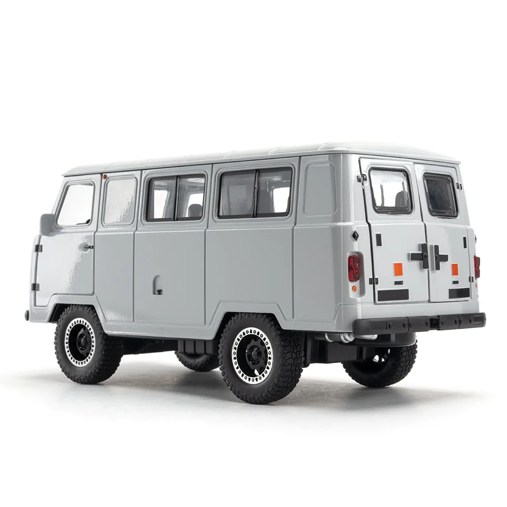 New 1:18 Russian UAZ TRAVELER 452 VAN Alloy Diecasts & Toy