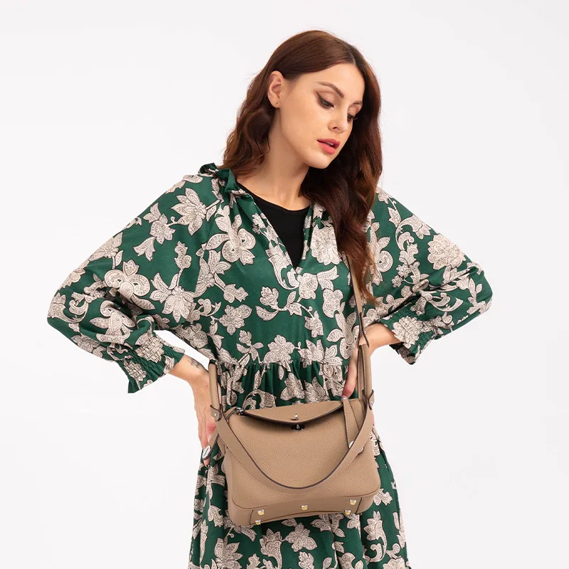 New Women's stylish bag Handbag underarm bag fashionable versatile pillow bag large capacity one shoulder portable Doctor Bag