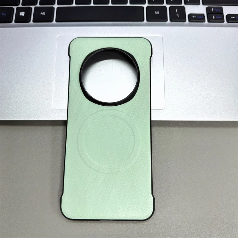 Luxury Ultra Slim Frameless Line Texture Magnetic Phone Case with Matte Finish