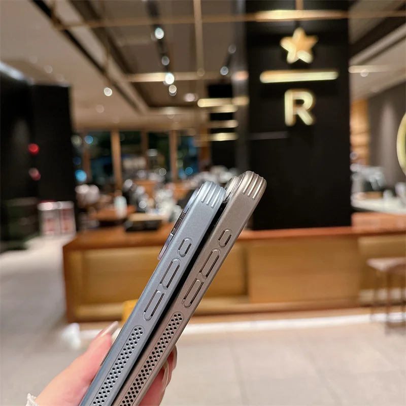 Fashionable Metal Heat Dissipation Magnetic Magsafe For iPhone 15 14 12 13 11 Pro Max Lens Holder Wireless Charging Phone Cover