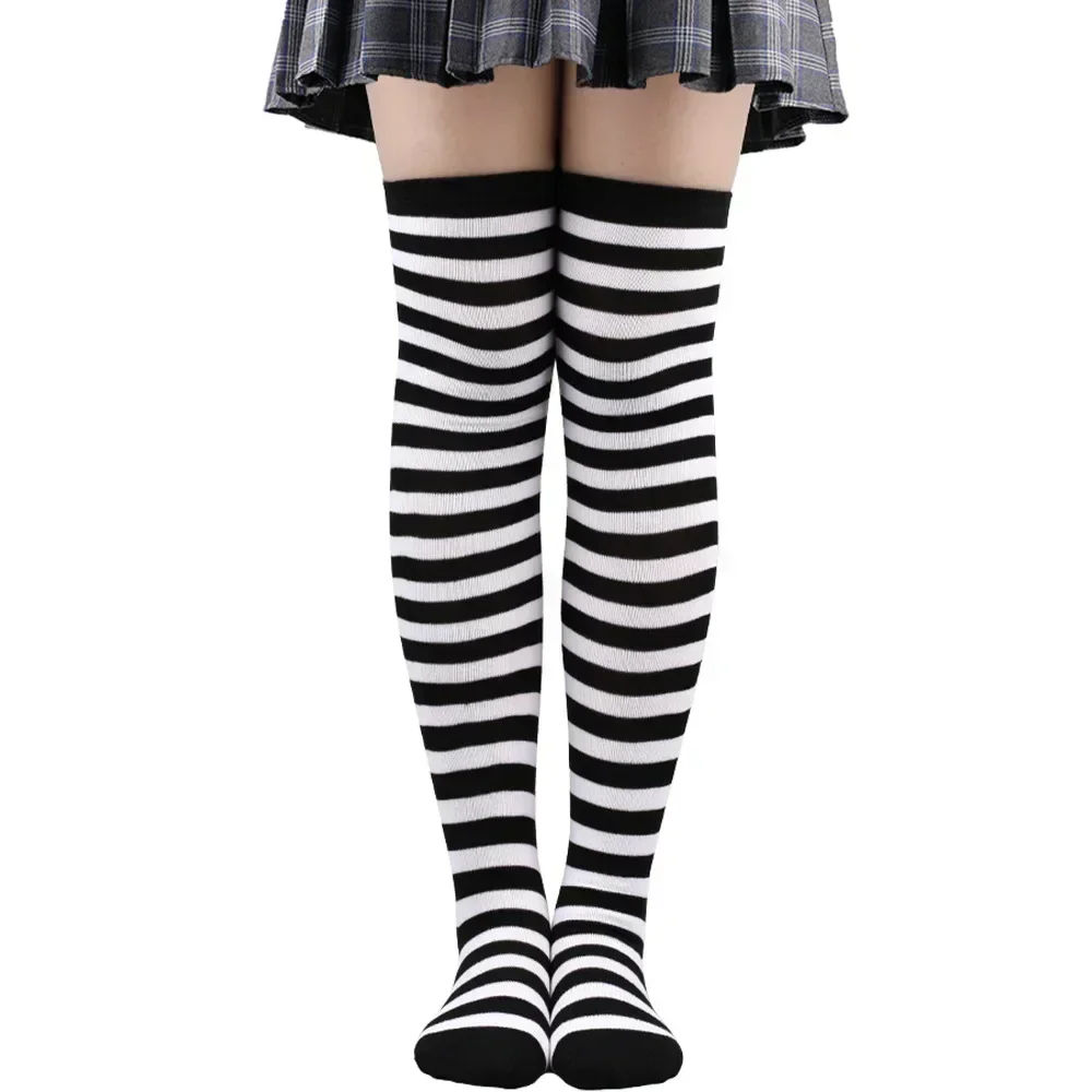 Black white thin 14