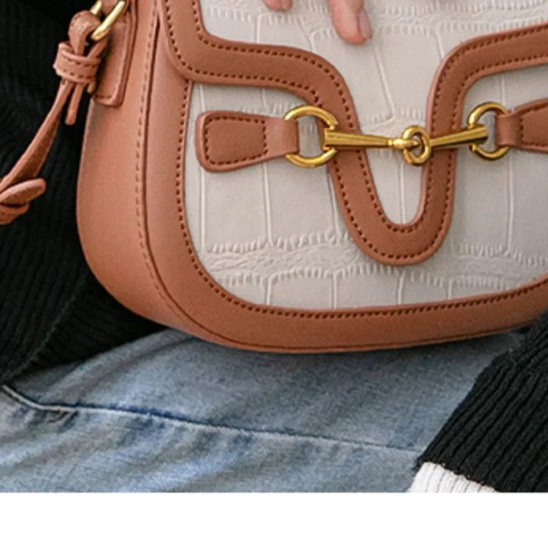CoCoS 2024 Popular New Fashion Retro Daily Crossbody Luxury Women's Saddle Wide Shoulder Strap One Shoulder Handbag