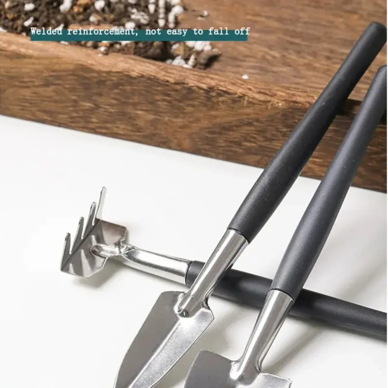 Ideal for gardeners, this mini stylish stainless steel gardening set includes essential planting and care tools for succulents a 3
