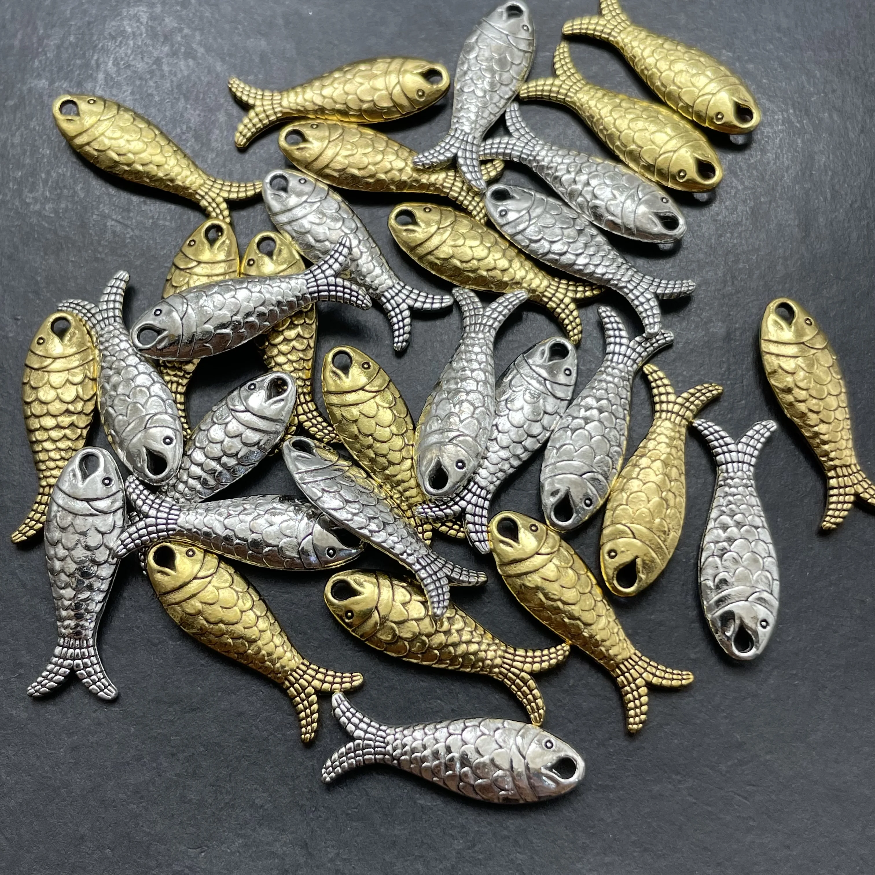 15pcs Charm Fish Carp Pendant Jewelry Making DIY Handmade Bracelet