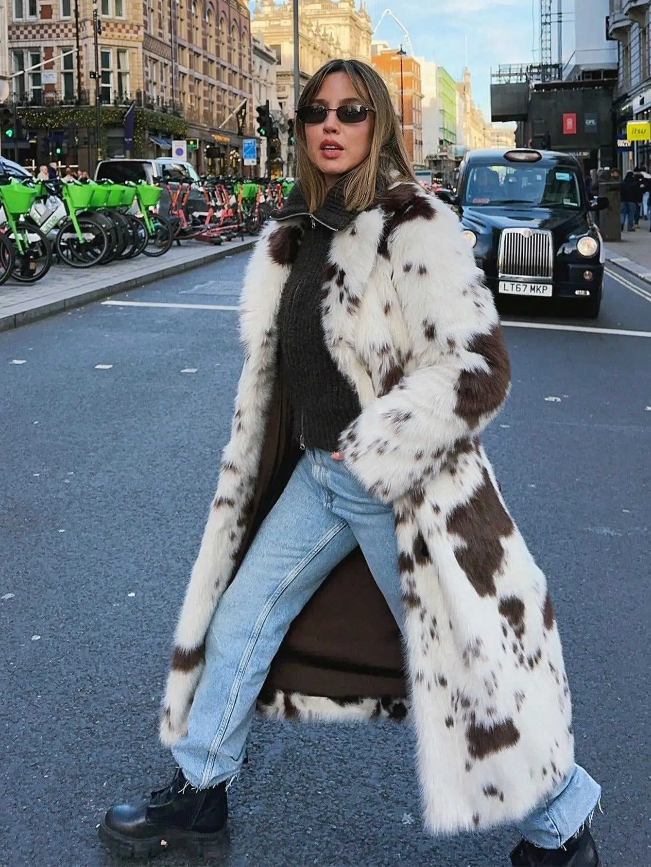 New Designer Autumn Winter Thick Fox Fur Coat Plus Long Warm Faux Fur Jacket Milk Dot Printed Luxe Femme Plush Overcoat