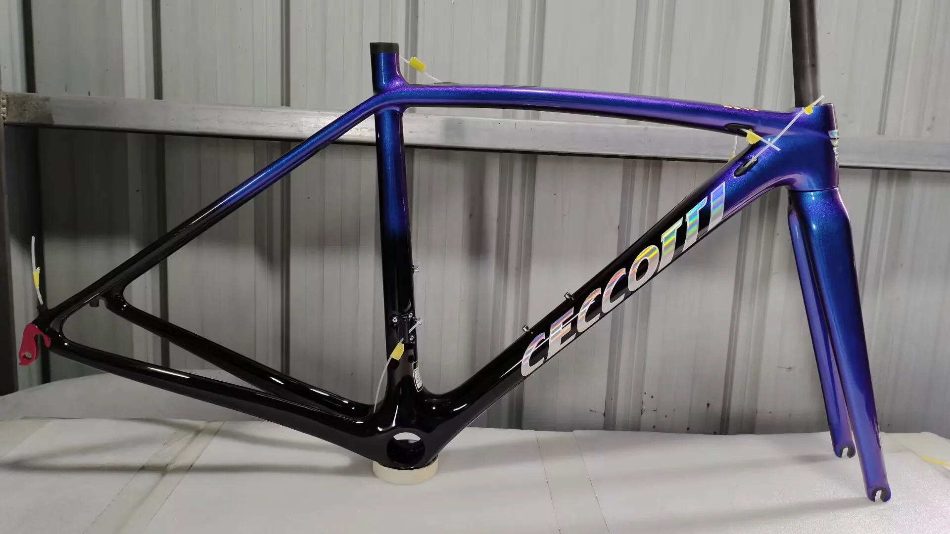 AeroT1000 Carbon Road Bike Frame, V Rim Brake, PF30 Light, 130mm Rear, 700CC, Wheel Race Cycling, Top Selling,